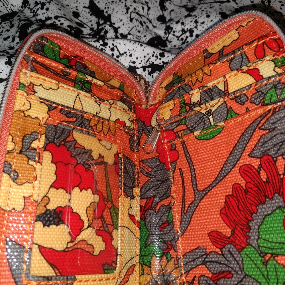 Sakroots Wallet - Picture 9 of 9